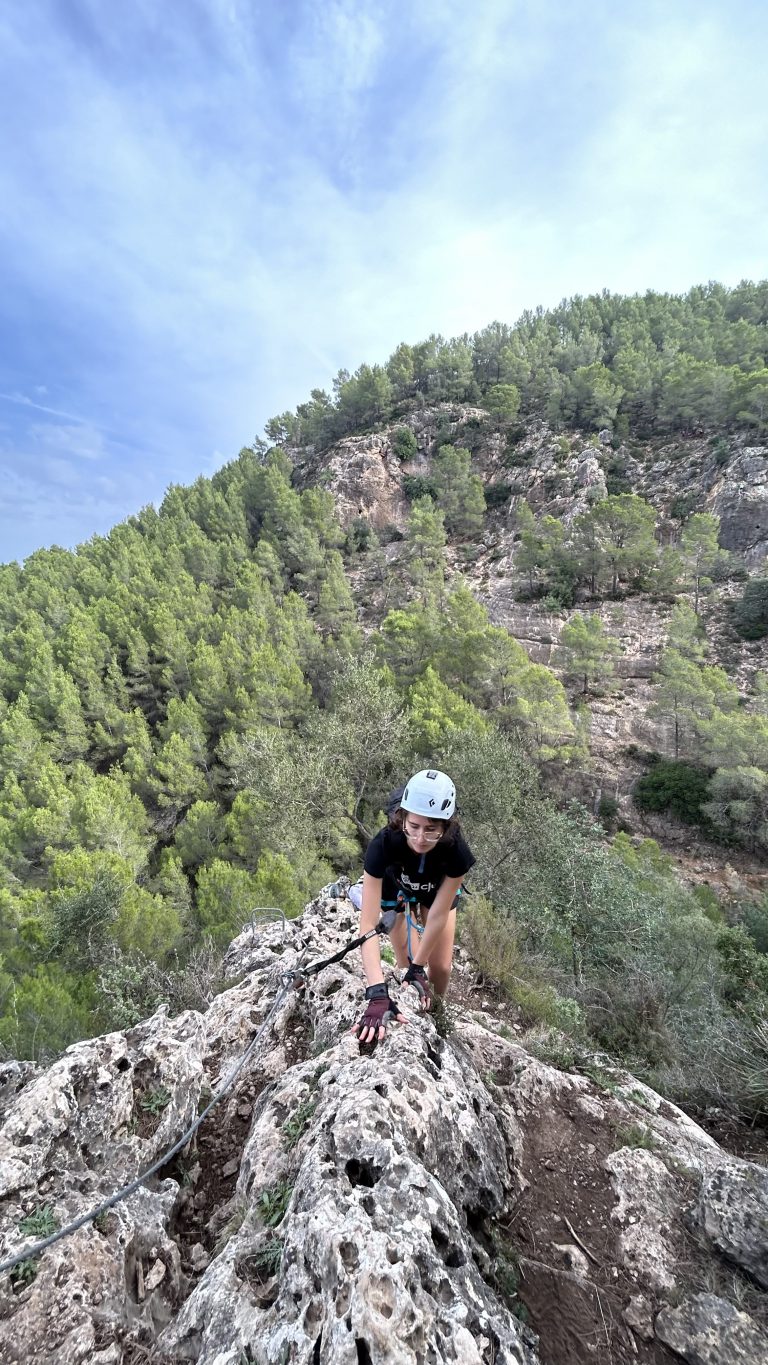 Ferrata Fuente Godalla Enguera Valencia by Serranía Aventura