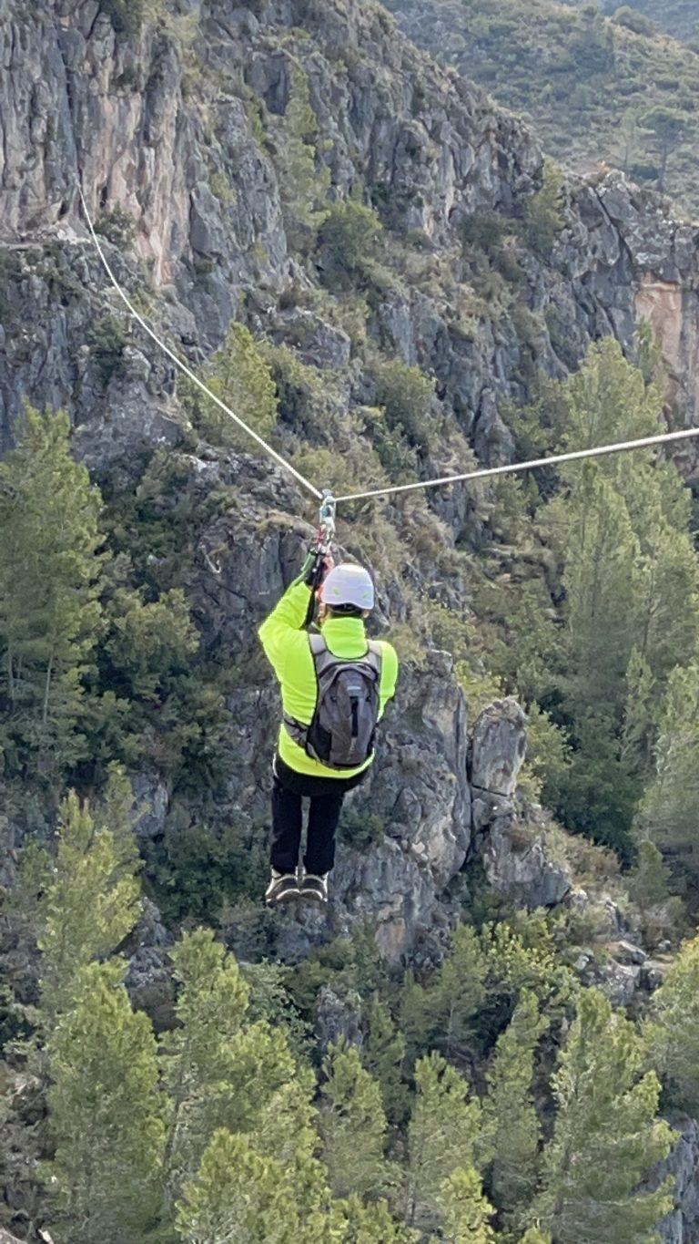 Vía ferrata Falconera Gandía by Serranía Aventura
