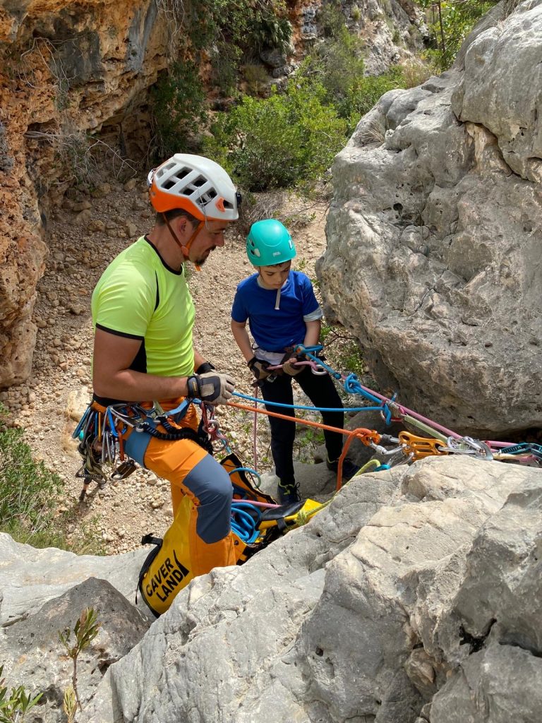 Vía ferrata Chorrico Tous Valencia by Serranía Aventura