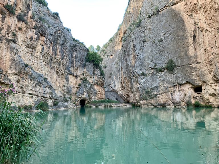 Senderismo Charco Azul Chulilla Valencia by Serranía Aventura