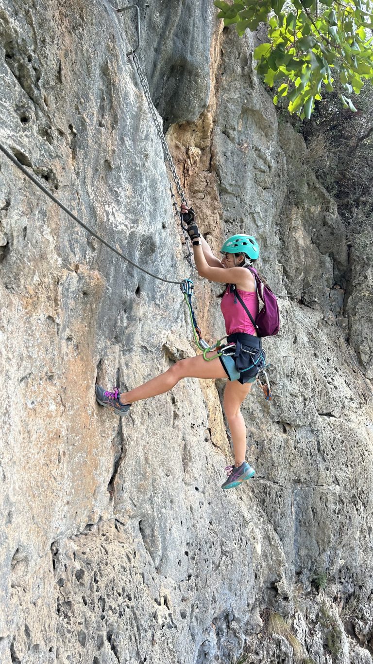 Vía ferrata Fuente Godalla Enguera Valencia by Serranía Aventura