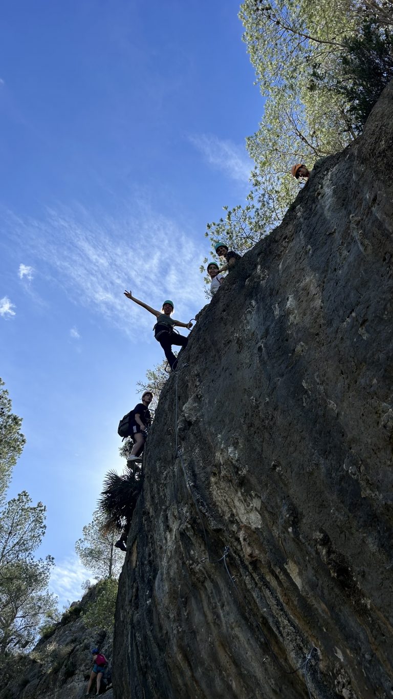 Vía ferrata Fuente Godalla Enguera Valencia by Serranía Aventura