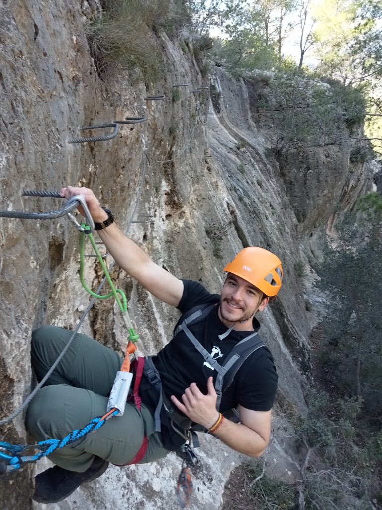 Vía ferrata Fuente Godalla Enguera Valencia by Serranía Aventura