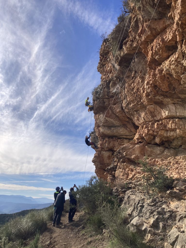 Vía ferrata Peña Roya Losa del Obispo by Serranía Aventura