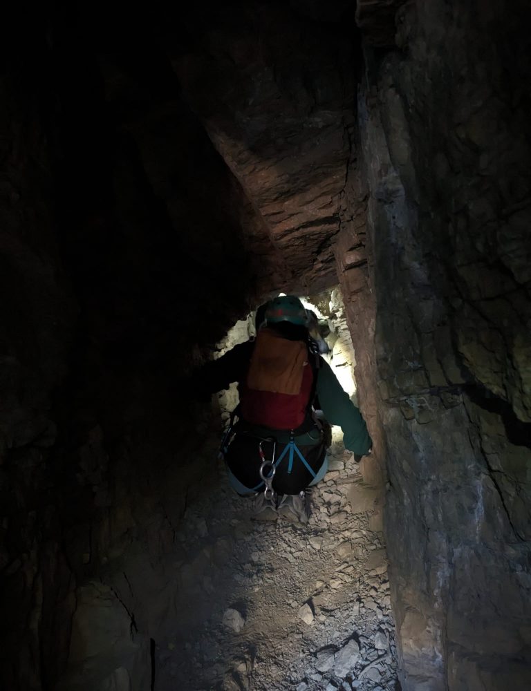 Vía ferrata La Mina Villahermosa by Serranía Aventura