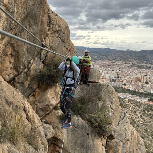 Vía ferrata del Bolón Elda Alicante by Serranía Aventura