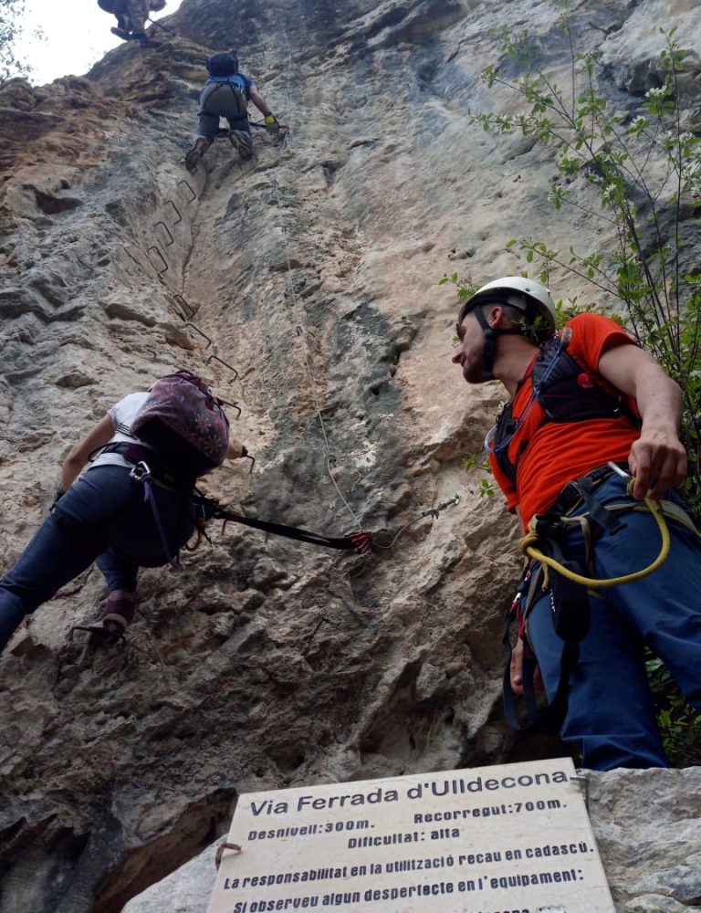 Ferrata Ulldecona Tarragona by Serranía Aventura