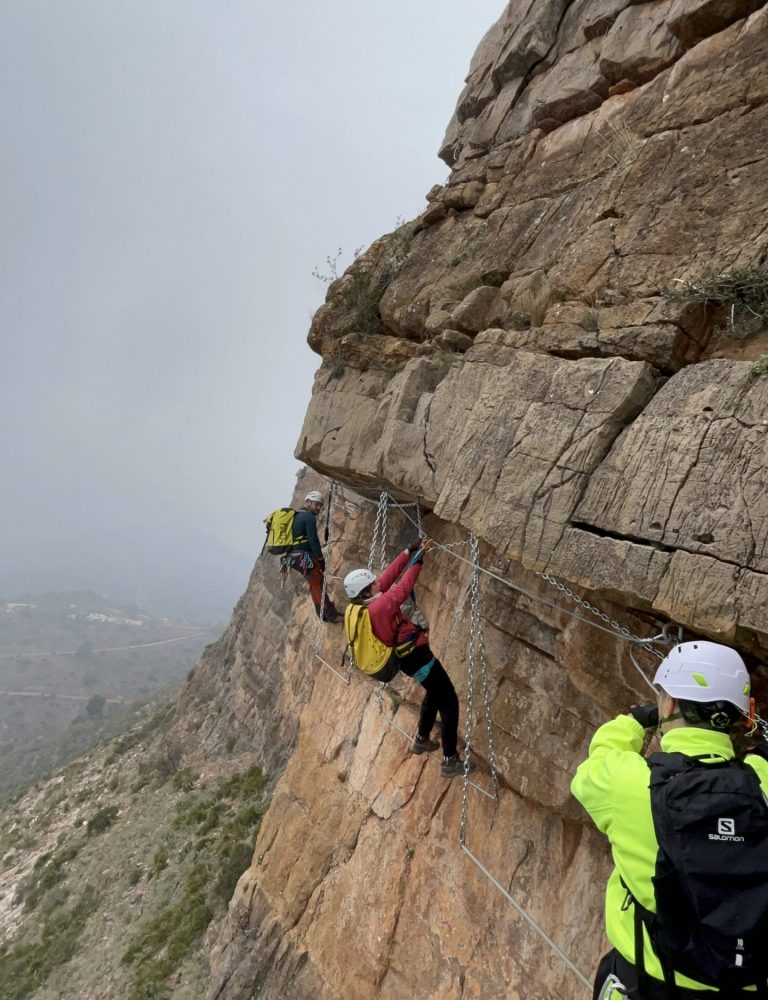 Vía ferrata Sants de la Pedra Vall D'Uixó by Serranía Aventura
