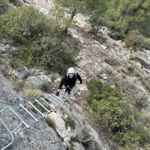 Vía ferrata Falconera Gandía by Serranía Aventura