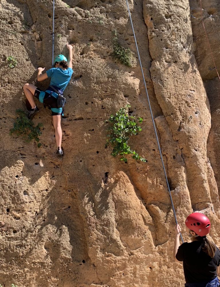 Escalada Montesa by Serranía Aventura