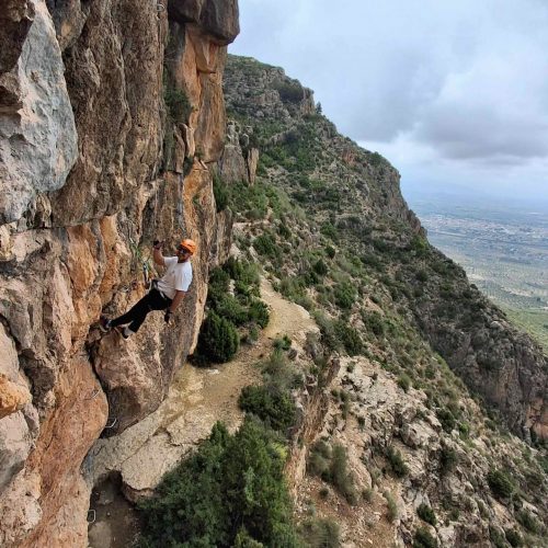 Vía Ferrata Sierra Oliva Caudete Albacete by Serranía Aventura