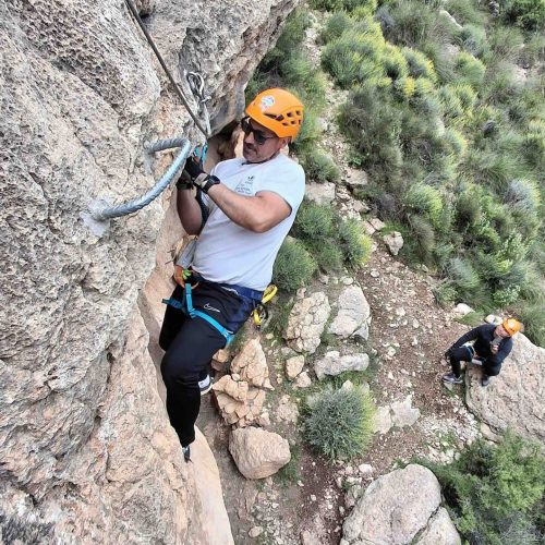 Vía Ferrata Sierra Oliva Caudete Albacete by Serranía Aventura