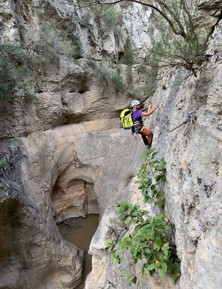 Barranco Ahillas Chelva Borja