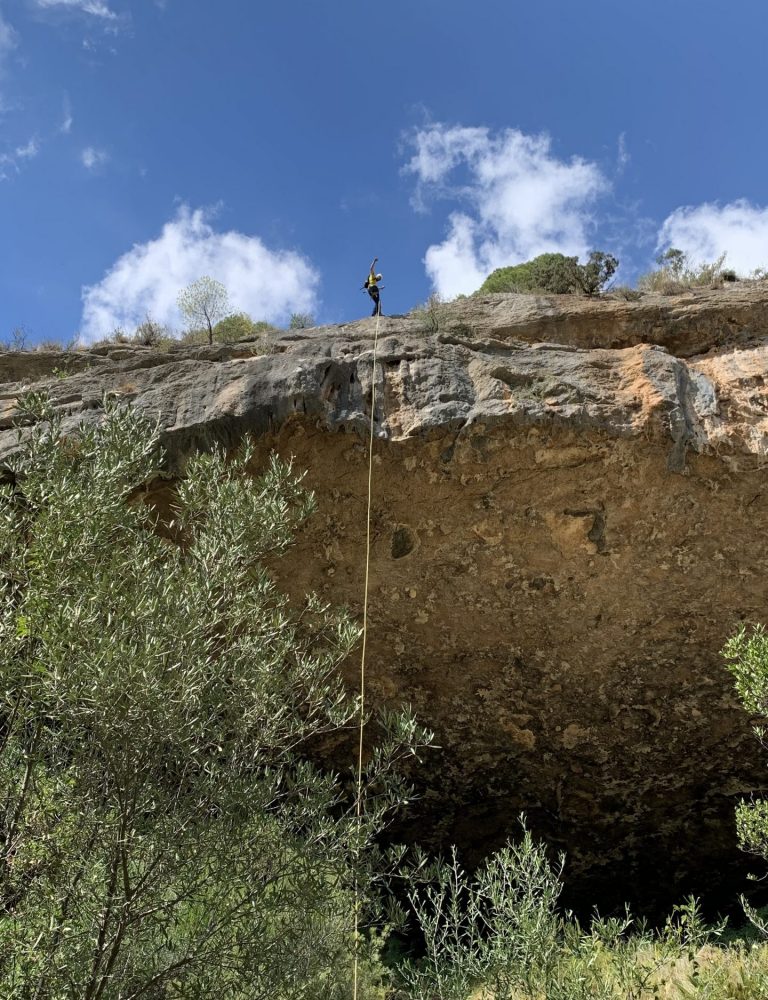 Barranquismo barranco del Tesoro Chulilla Valencia by Serranía Aventura
