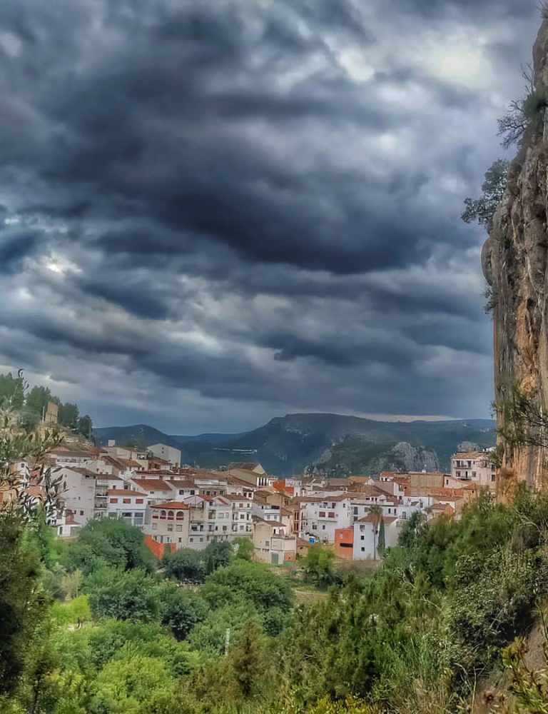 Senderismo Chulilla Valencia by Serranía Aventura