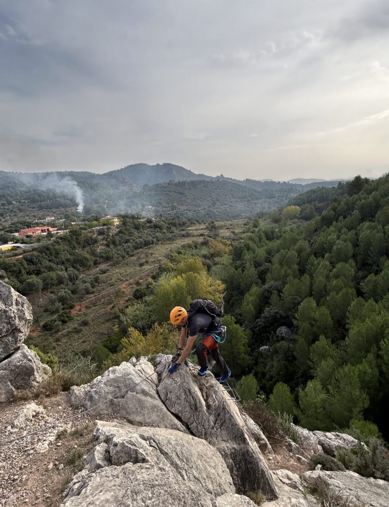 Ferrata Roca Molí Alcora Castellón by Serranía Aventura