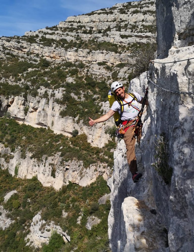 Ferrata Ulldecona Tarragona by Serranía Aventura