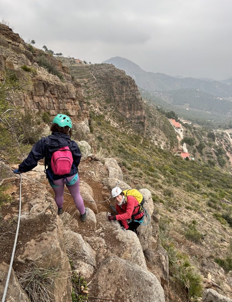 Vía ferrata Sants de la Pedra Vall D'Uixó by Serranía Aventura