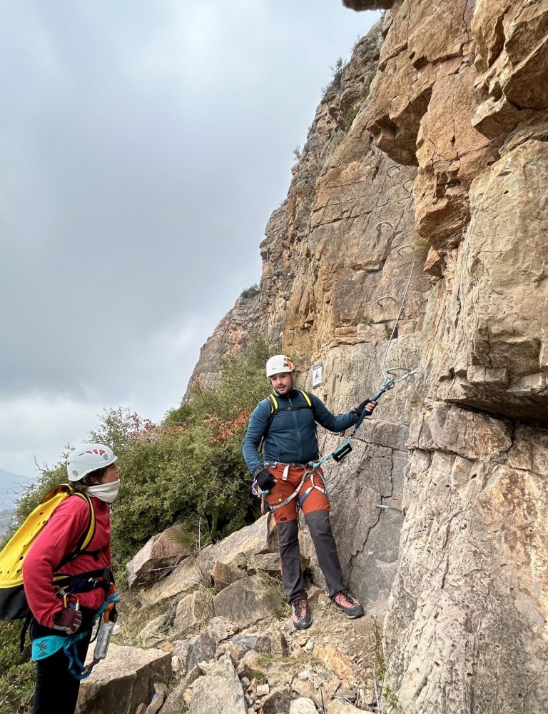 Vía ferrata Sants de la Pedra Vall D'Uixó by Serranía Aventura