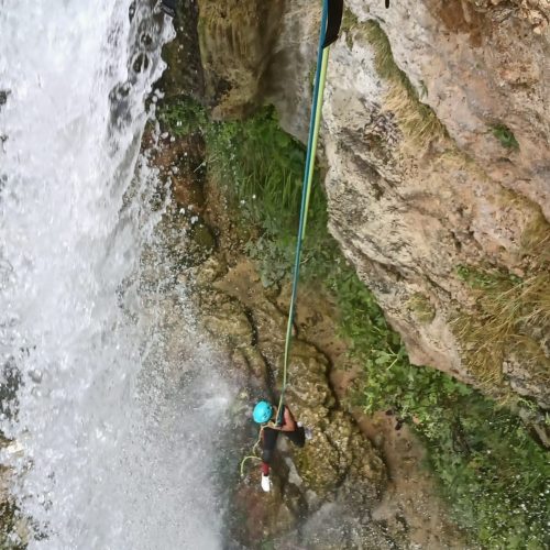 Barranquismo acuático Gorgo de la Escalera Anna by Serranía Aventura