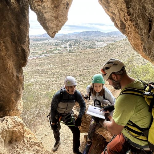 Vía ferrata Bolón Elda by Serranía Aventura