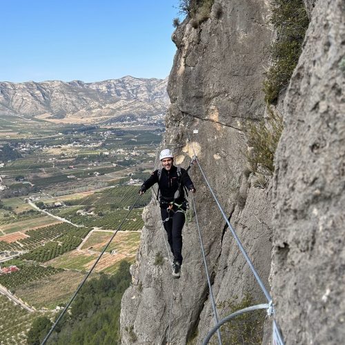 Vía ferrata Falconera Gandía by Serranía Aventura