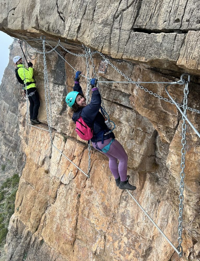 Vía ferrata Sants de la Pedra Vall D'Uixó by Serranía Aventura