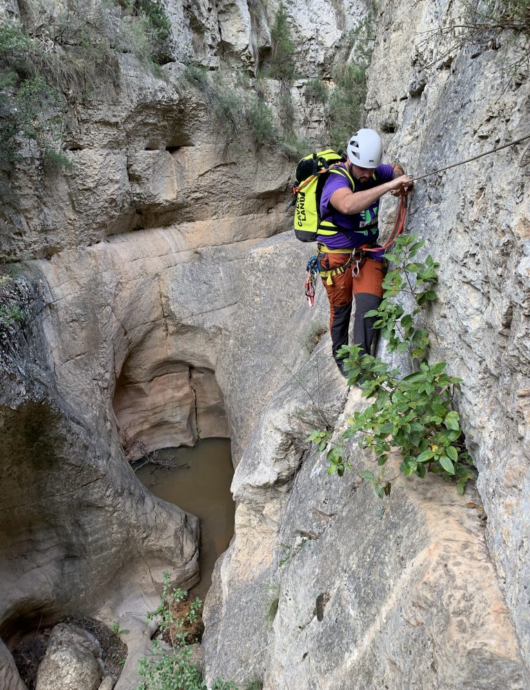 Barranco Ahillas Chelva Borja