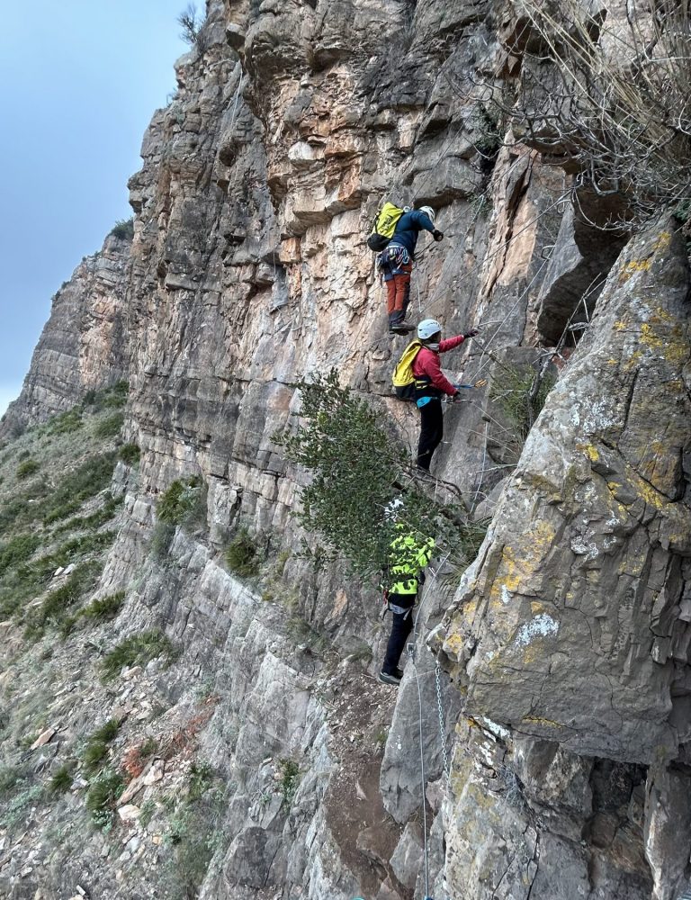 Vía ferrata Sants de la Pedra Vall D'Uixó by Serranía Aventura