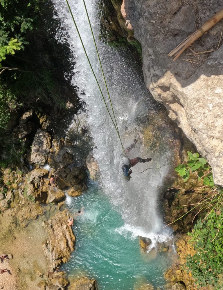 Gorgo, barranquismo acuático, Anna, Borja