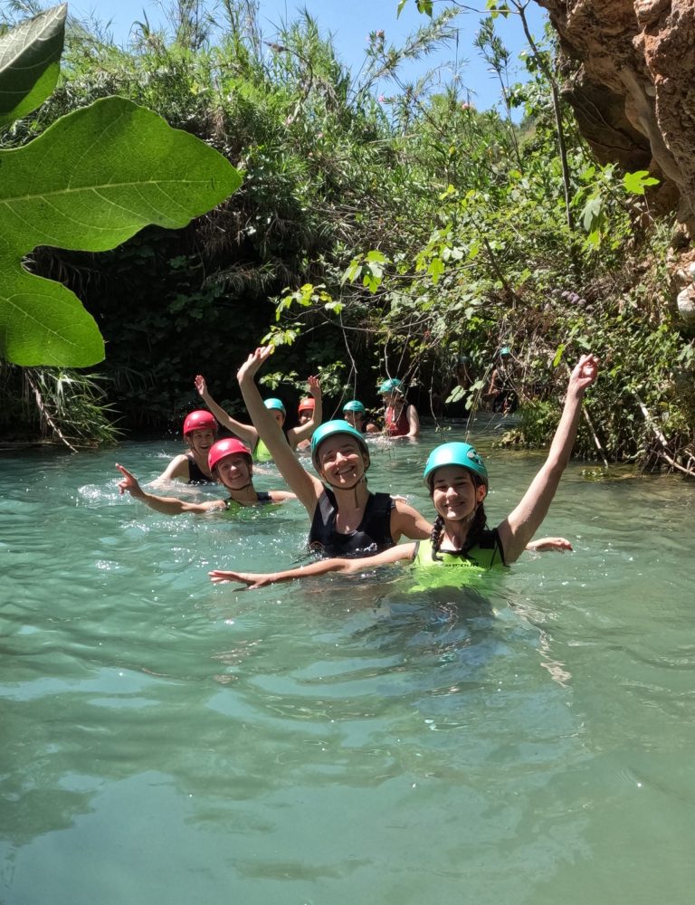 Barranquismo barranco Gorgo de la Escalera Anna by Serranía Aventura