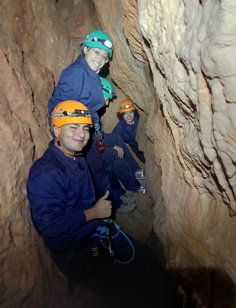 Espeleología sima K28 Serra Valencia by Serranía Aventura