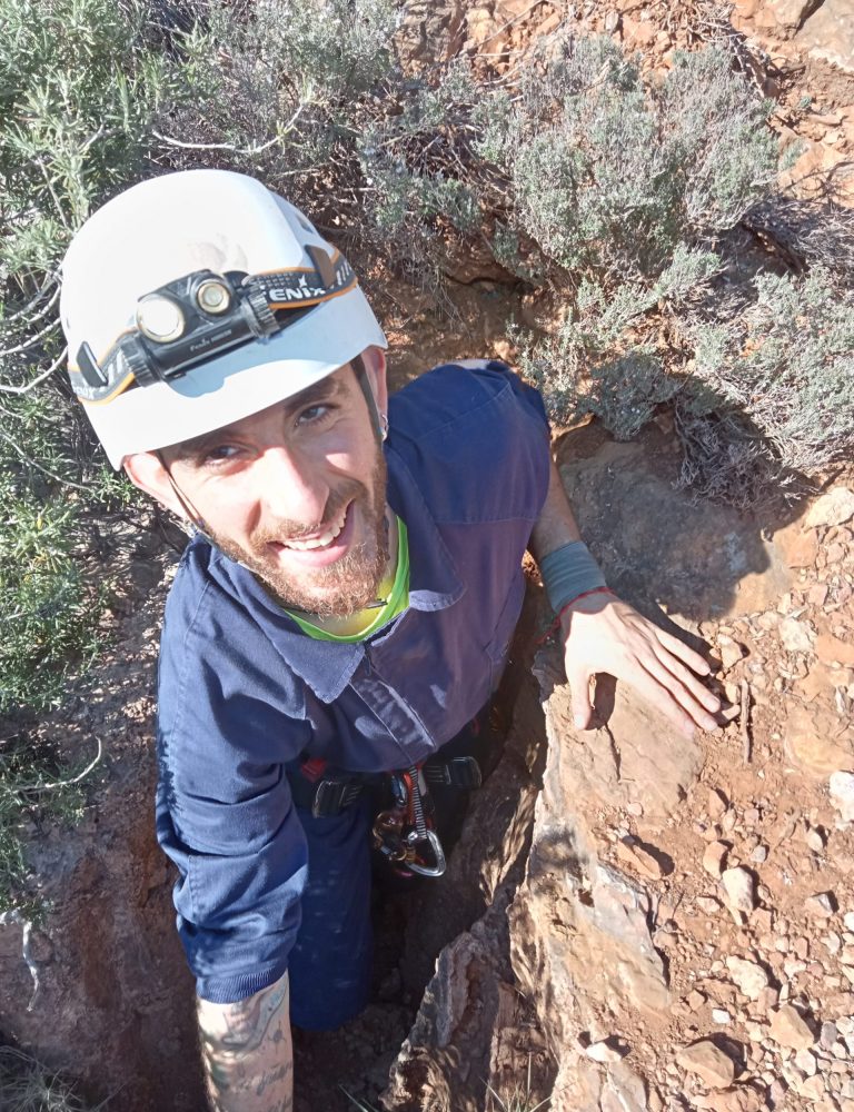 Espeleología sima K28 Samu Serra Valencia by Serranía Aventura