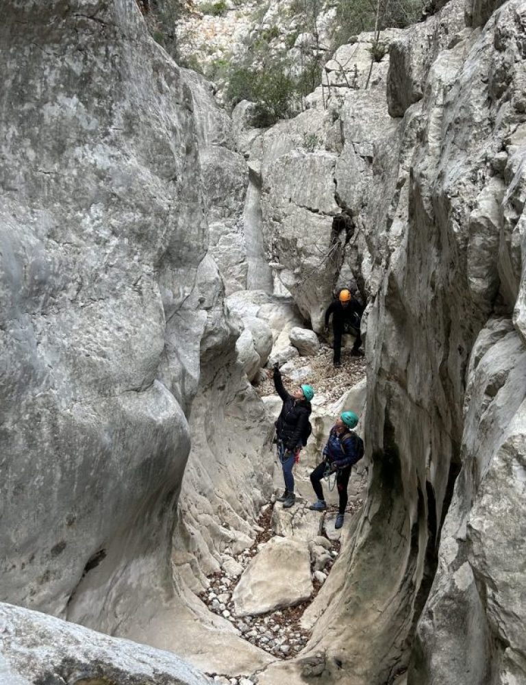 Barranquismo barranco de l'infern La Vall de Laguar Alicante by Serranía Aventura
