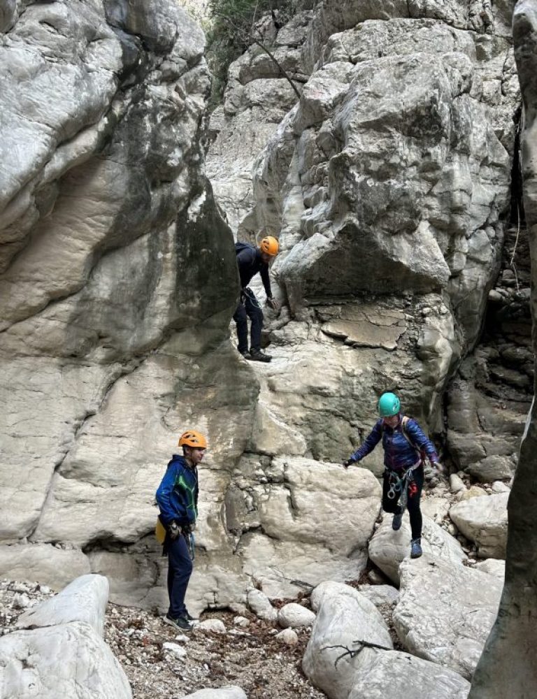 Barranquismo barranco de l'infern La Vall de Laguar Alicante by Serranía Aventura