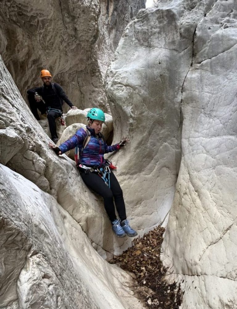 Barranquismo barranco de l'infern La Vall de Laguar Alicante by Serranía Aventura