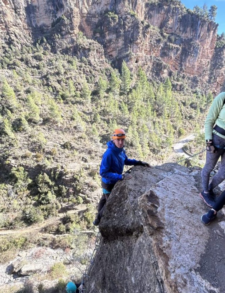 Vía ferrata La Muela Villahermosa Castellón by Serranía Aventura