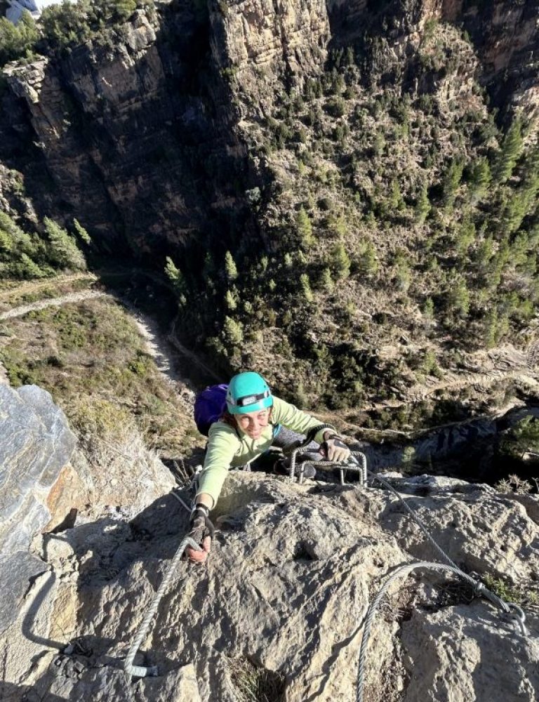 Vía ferrata La Muela Villahermosa Castellón by Serranía Aventura