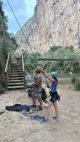 Escalada Chulilla Valencia by Serranía Aventura