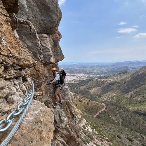 Vía ferrata Sants de la Pedra Vall d'Uixó Castellón by Serranía Aventura