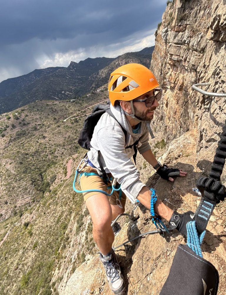 Vía ferrata Sants de la Pedra Vall d'Uixó Castellón by Serranía Aventura