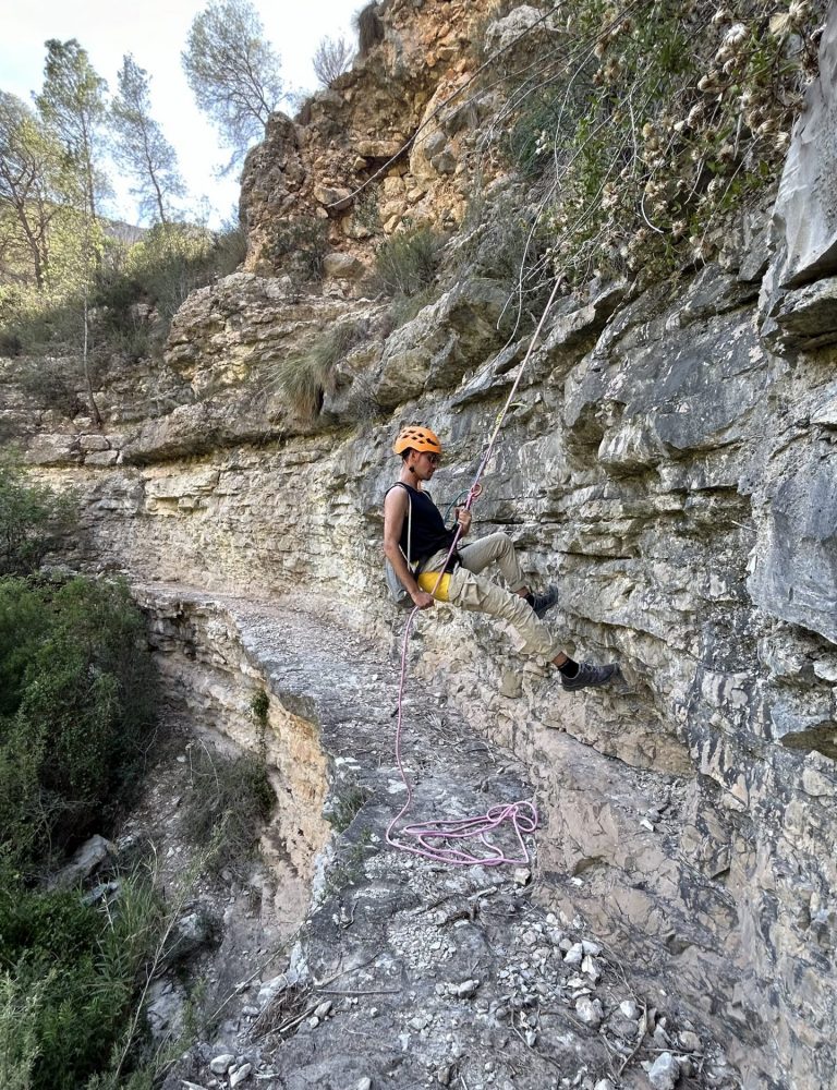 Barranquismo barranco del Tesoro Chulilla Valencia by Serranía Aventura