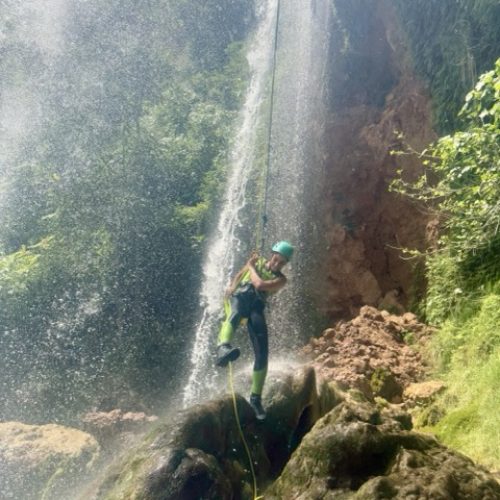 Barranquismo barranco Gorgo Anna Valencia by Serranía Aventura
