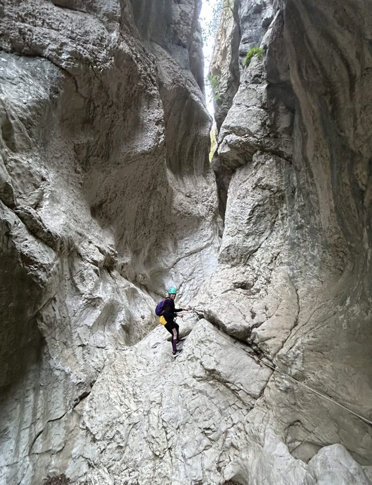 Barranquismo Barranc de l'infern Vall de Laguar Alicante by Serranía Aventura