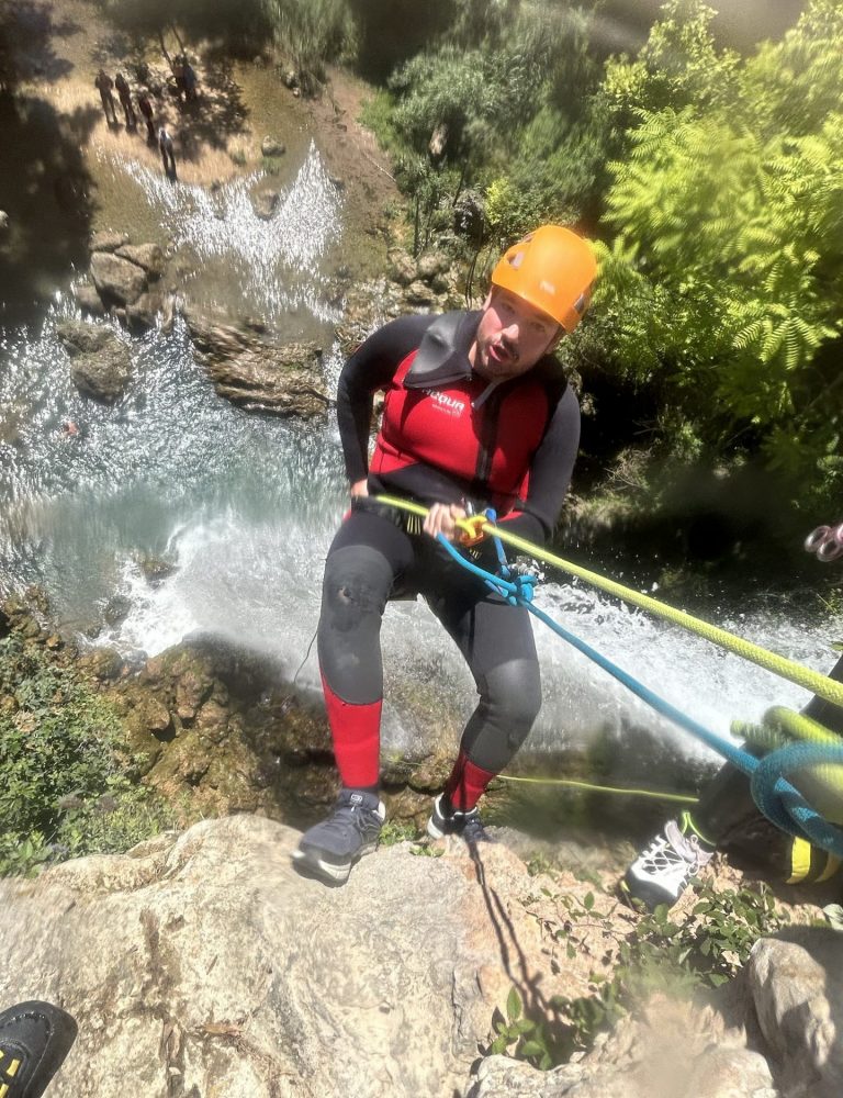 Serranía Aventura Barranquismo Gorgo de la Escalera Anna