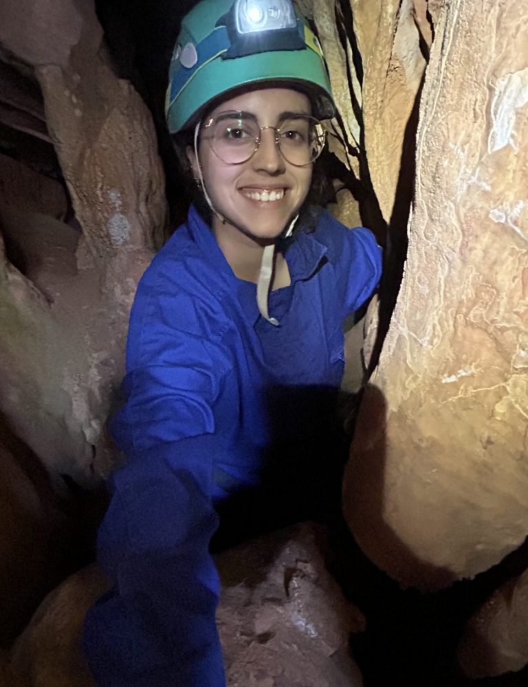 Espeleología sima k28 Serra Valencia by Serranía Aventura