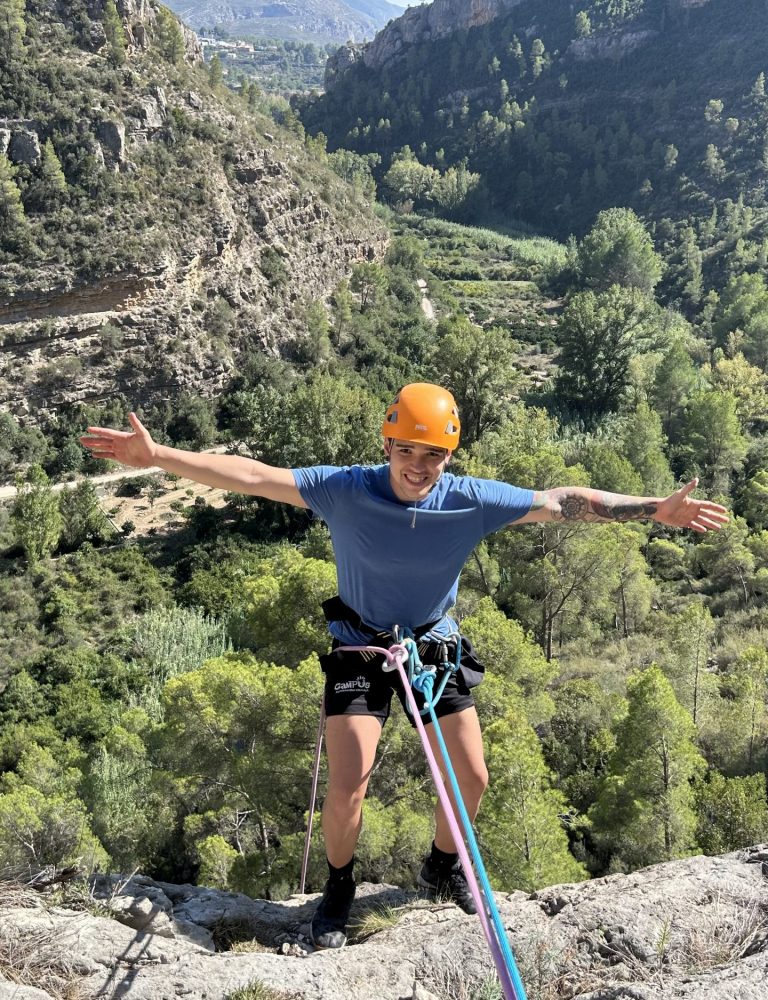Barranquismo barranco del Tesoro Chulilla by Serranía Aventura