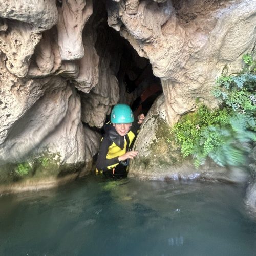 Barranquismo barranco Juanes Cueva del Turche Buñol Valencia by Serranía Aventura
