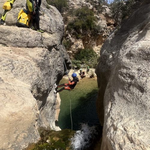 Barranquismo barranco Juanes Cueva del Turche Buñol Valencia by Serranía Aventura