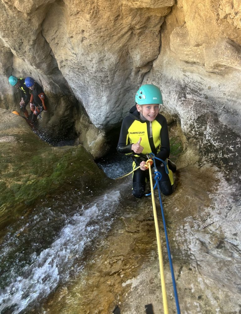 Barranquismo barranco Juanes Cueva del Turche Buñol Valencia by Serranía Aventura